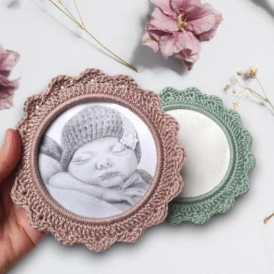 Handgehäkelter Bilderrahmen im Boho-Stil – Personalisierbar, Geschenkidee & Dekoration