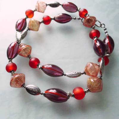 Phoenix 76cm rote Murano Kette mit Hohlperlen