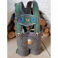 Biertragetasche Lederhose als Geschenk, Vatertagsgeschenk für den Mann oder zum Jubiläum ausreichend für zwei Bierflaschen. Personalisierbar