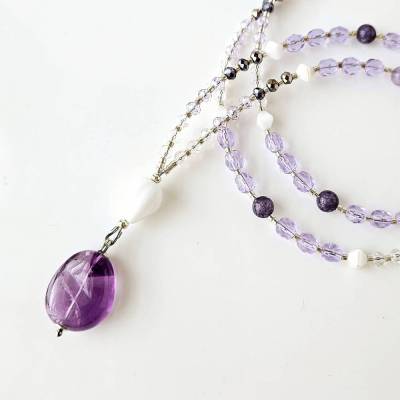 Perlenkette mit Amethyst Anhänger, Edelsteinkette Amethyst, Damenkette, Amethyst Kette