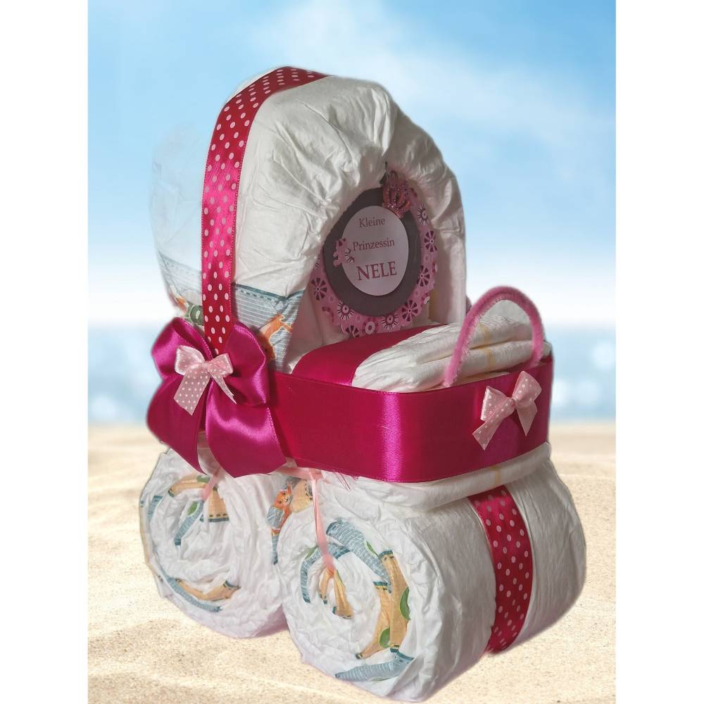 Windeltorte Kinderwagen Mdchen pink personalisiert Geschenk zur Geburt  Button mit Namen