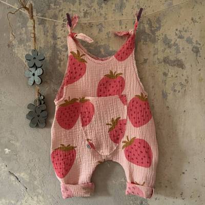 Musselin  ERDBEERE Jumper Romper Spieler Baby und Kind vom zimtbienchen