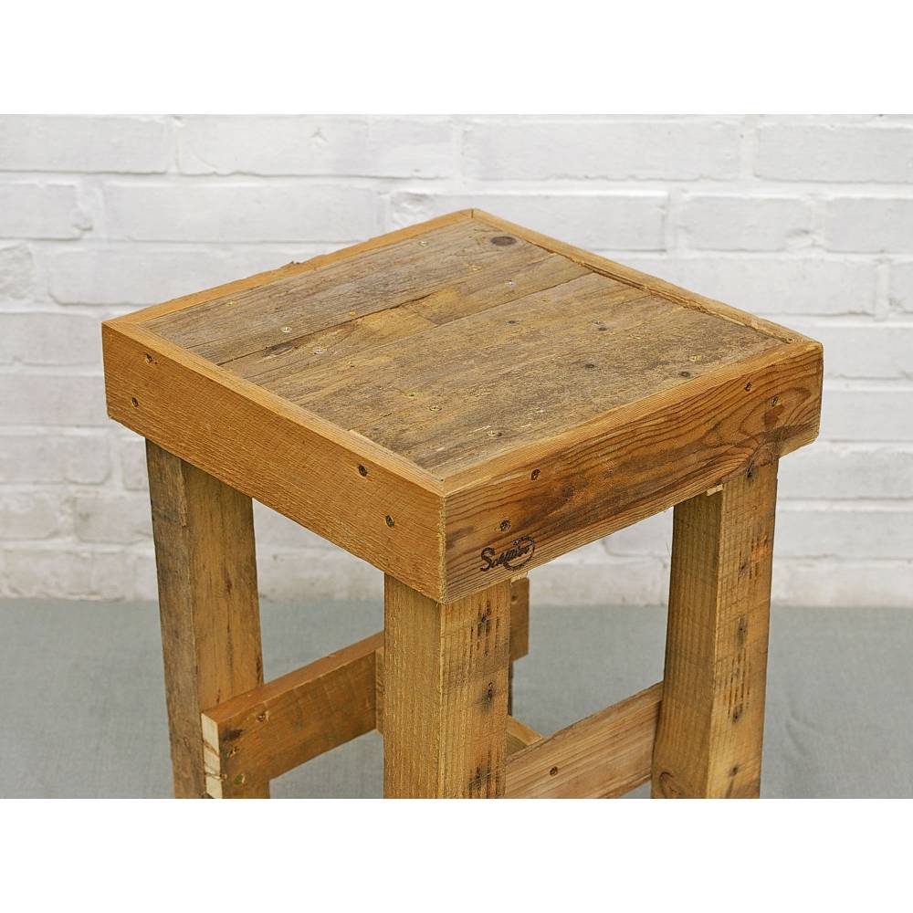 Blumenhocker aus Palettenholz – Stabiler Holzhocker, Beistelltisch & Nachttisch handgemacht Bild 7