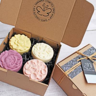 Soapbox Bunch of Flowers | Geschenkset mit 4 Blumenseifen á 70 g