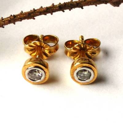Exklusive Diamant Ohrstecker bicolor aus 750er Gold mit 0,24 ct. Brillant – Handgemacht von Elfe Schmuck Design