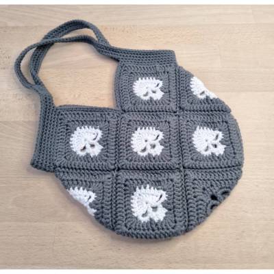 Granny Square Tragetasche "Totenkopf" Henkeltasche Schultertasche Totebag handgefertigt gehäkelt