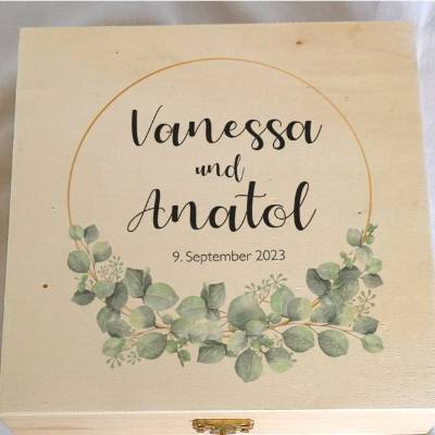Erinnerungsbox aus Holz Hochzeit Design Eukalyptus unten