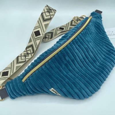 Crossbody-Bauchtasche - groß - aus Cord / Cordsamt – vielseitig tragbar,  größenverstellbar, handmade