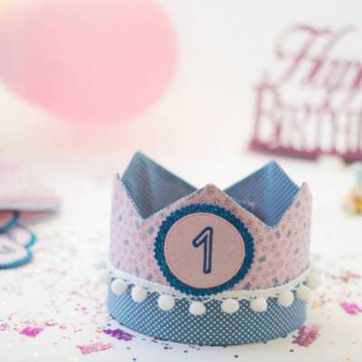 Geburtstagskrone Mädchen | Stoffkrone mit Wechselzahlen 1–6 | Kinderkrone Handmade