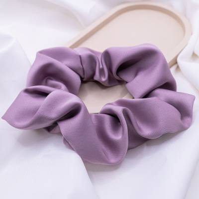 Scrunchie Satin Lila Haarband Lavendel - handgenähter Haargummi - Zopfgummi Silk hair tie haar-schonender Scrunchie