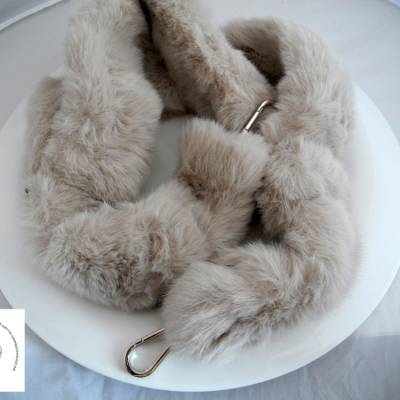 Schultergurt Taschentrageriemen  fluffig Fell beige Taschen Handtaschen
