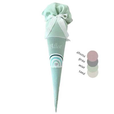 Schultüte Rainbow aus Waffelpique in mint, mit Regenbogen, mit Namen bestickt, in Pastellfarben