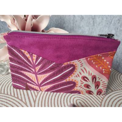 Handgefertigte Kosmetiktasche: Großer Blumenprint, Pinkes Wildlederimitat, Baumwollfutter - Alltagsbegleiter mit Stil