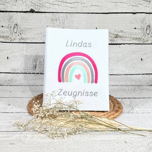 Mädchen Zeugnismappe auf Filz Regenbogen personalisiert