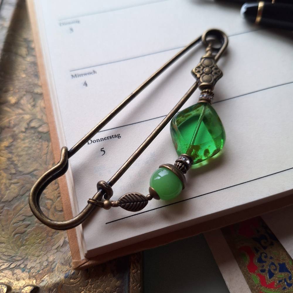 Tuchnadel Grün Liebe, sehr große Bronze Schalnadel böhmischen Glasperlen wie Jade N10-AB-6 Bild 10