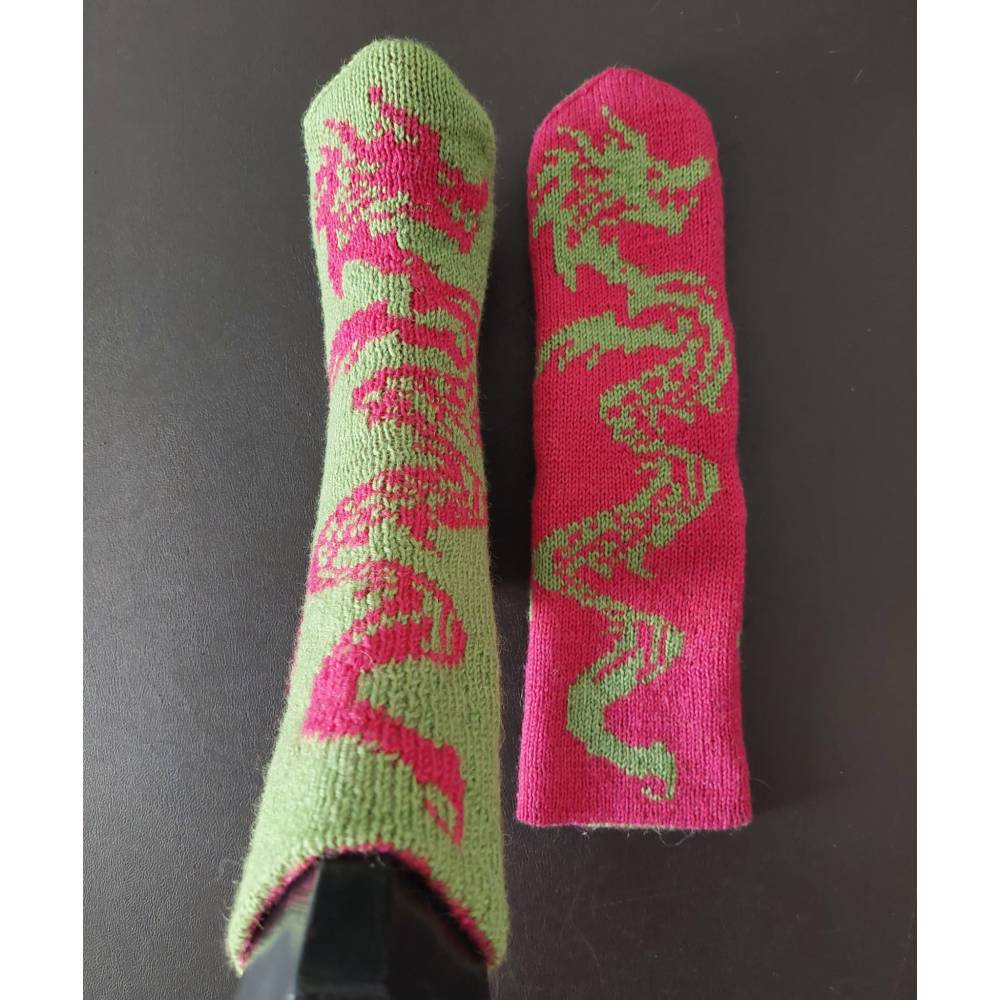 DragonFire Socks Strickanleitung – Doubleface Socken für warme Füße Bild 9