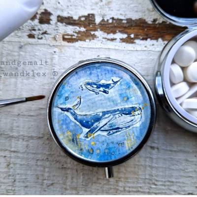 Pillendose mit  Wal Motiv handgemalt