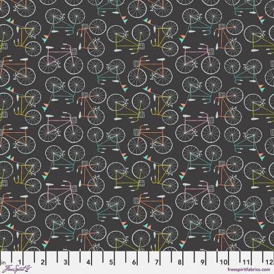 Patchworkstoff Wanderlust Fahrräder Charcoal – Free Spirit Baumwolle, 110cm breit