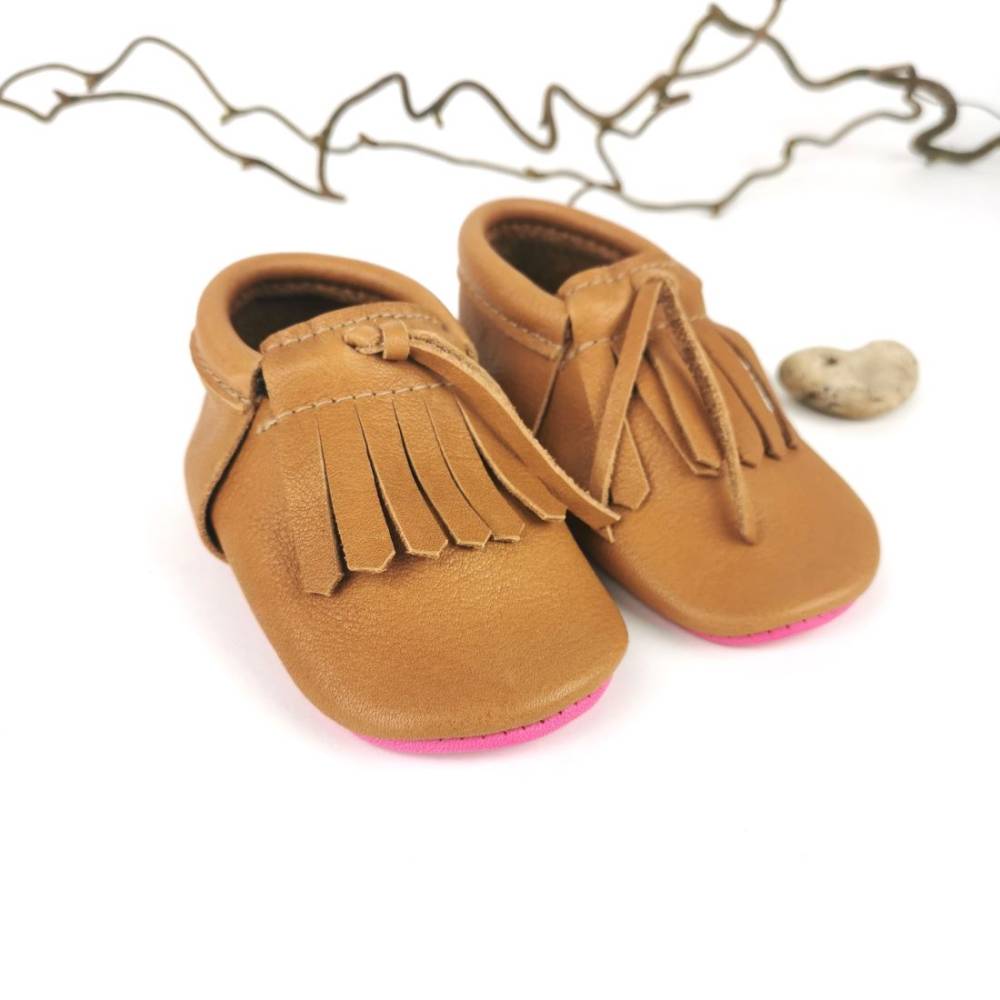 Lauflernschuhe mit Namen, Babymokassins, Lederpuschen, Geschenk für schwangere Freundin, Geschenk Babyparty, Bild 2