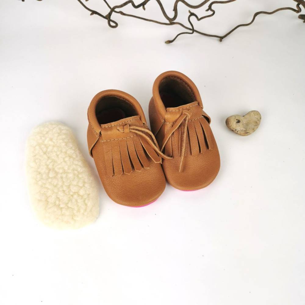 Lauflernschuhe mit Namen, Babymokassins, Lederpuschen, Geschenk für schwangere Freundin, Geschenk Babyparty, Bild 7