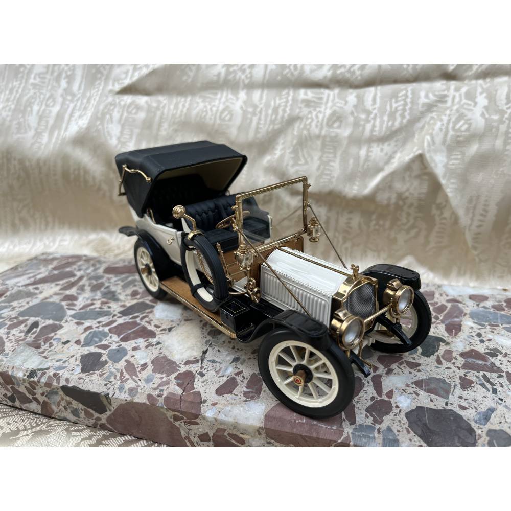 Modellauto 1:24 1912 Packard Victoria von Franklin Mint Precision