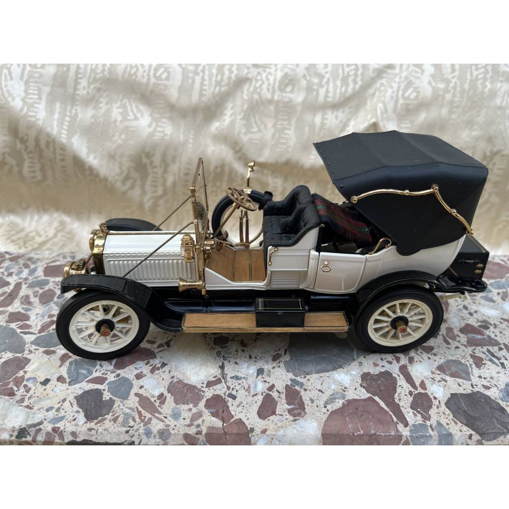 Modellauto 1:24 1912 Packard Victoria von Franklin Mint Precision