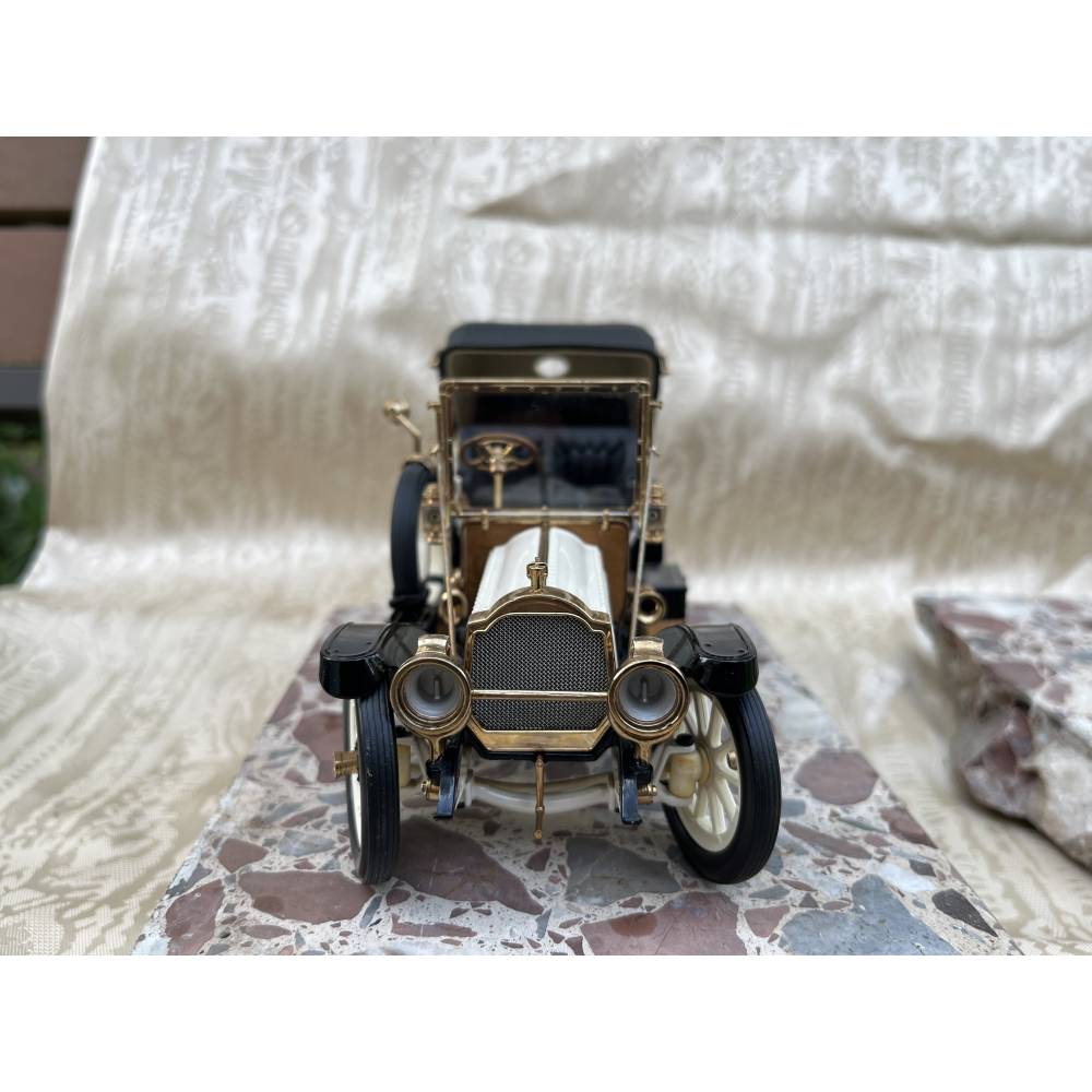 Modellauto 1:24 1912 Packard Victoria von Franklin Mint Precision