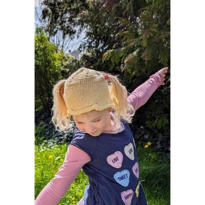 Sonnenhut Sommerhut Babyhut Mädchen mit zwei Schlitzen für die Zöpfe handgestrickt aus Baumwolle Ostern Geschenk