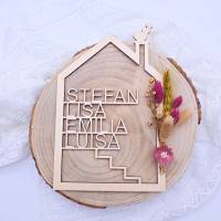 Haus mit Namen | Familienschild personalisiert | Geschenk zum Einzug | Holzhäuschen | Richtfest Geschenk | Trockenblumen