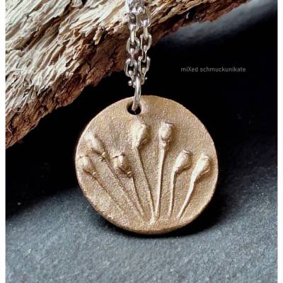 Kettenanhänger aus Bronze Blüten