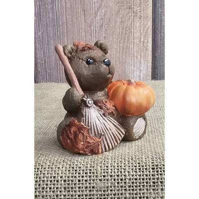 Teddy - Teddybär - Teddy mit Besen und Kürbis - Keramik -