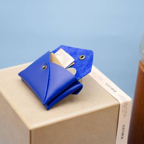 Kleines Portemonnaie für Damen mit doppelter Vordertasche. Minimalistische Doubleface Brieftasche (Unisex).