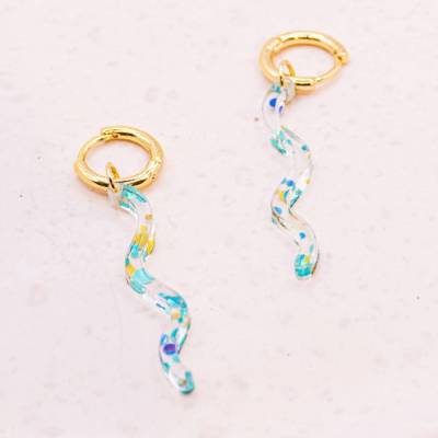 Ohrringe Glitzer Creolen Acryl 18k vergoldet Glitter Schlange - Statement Ohrring geometrische Form allergikerfreundlich