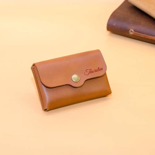 Personalisierte Geldbörse mit Gravur. Monogramme Brieftasche. Minimalistischer Leder Geldbeutel (für Herren)