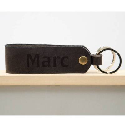 Name Schlüsselanhänger. Personalisierter Schlüsselanhänger mit Gravur. Geschenk für ihn. Geburtstagsgeschenk. Personaliz