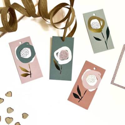 Set aus 5 Geschenkanhängern ABSTRACT FLOWERS für Geschenk-Verpackungen mit Goldeffekt