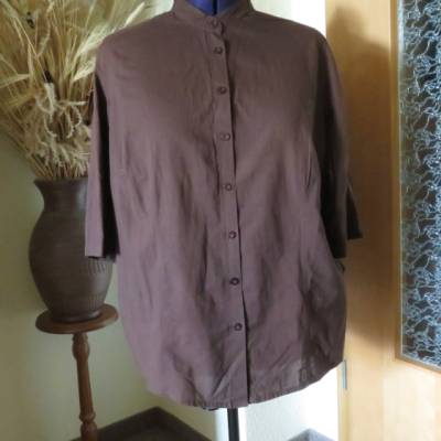 Leichte, einfache, schokobraune Baumwollbluse für den Sommer, Größe 52