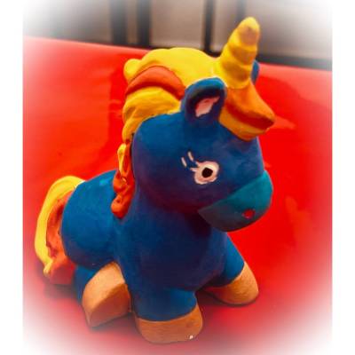1 Einhorn  mit kleinen Fehlern - ca. 10cm große Gipsfigur  zum selber Bemalen