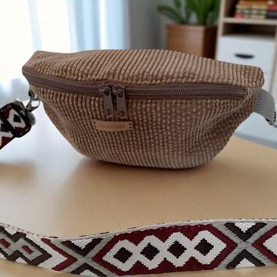 Edle Bauchtasche aus braunem Kord, Gürteltasche, Crossbody Bag