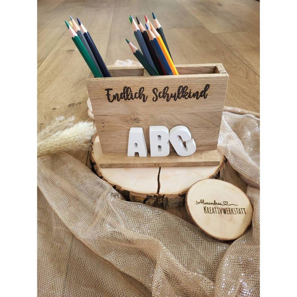 Stiftehalter, Geschenk Einschulung, Laser, Stiftehalter aus Holzklötzchen, Schreibtisch, Einschulungsgeschenk Bild 1