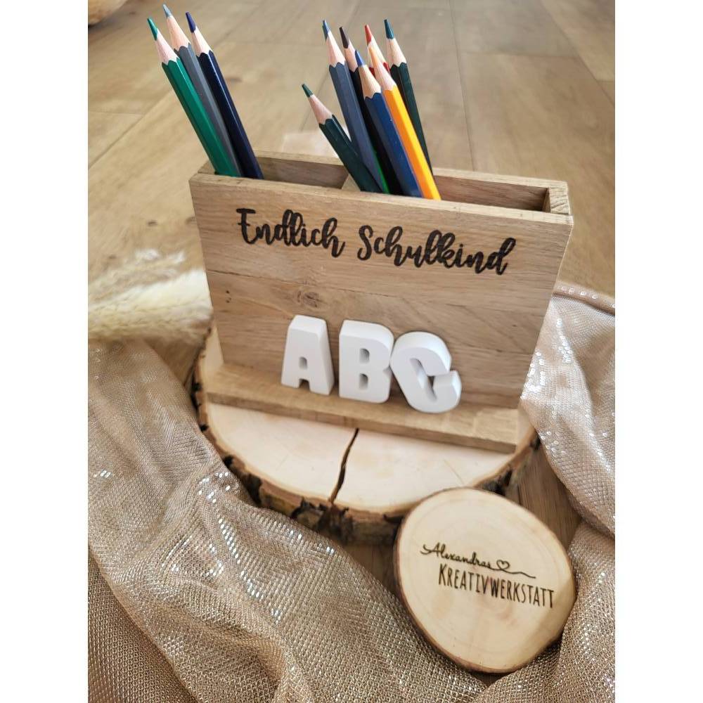 Stiftehalter, Geschenk Einschulung, Laser, Stiftehalter aus Holzklötzchen, Schreibtisch, Einschulungsgeschenk Bild 2