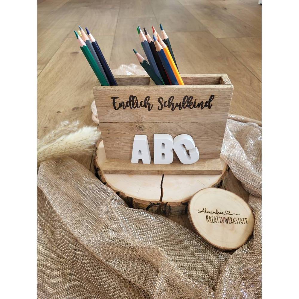 Stiftehalter, Geschenk Einschulung, Laser, Stiftehalter aus Holzklötzchen, Schreibtisch, Einschulungsgeschenk Bild 3