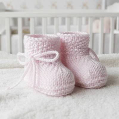 Babyschuhe gestrickt Taufschuhe Strickschuhe rosa Taufe Baby Hochzeit Feier neutral uni pastell pastellrosa