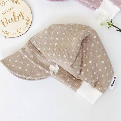 Musselin Schildmütze KU 46/47 cm Mädchen Blumen beige