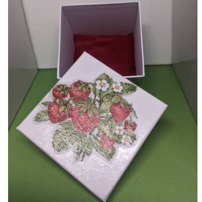 Geschenkschachtel "Erdbeeren", Karton für kleine Geschenke