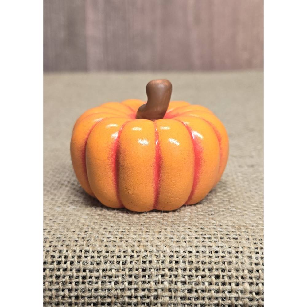 Kürbis Figur- Halloween - Dekoration - Handarbeit - Obst Bild 1