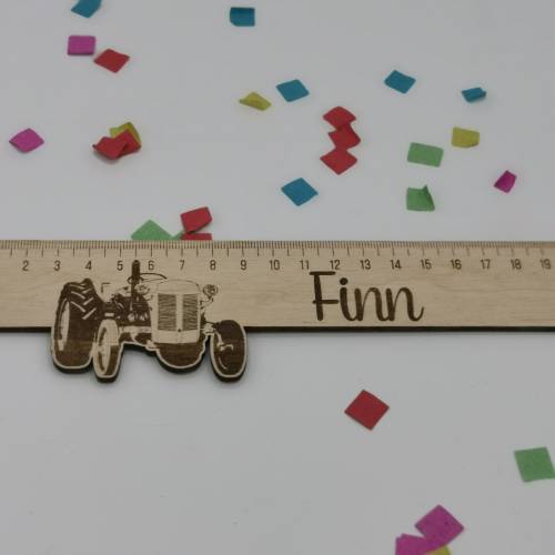 Lineal aus Holz /Schulanfang/ Personalisiert mit Trecker Motiv, Traktor, für Kinder zur Einschulung 20cm
