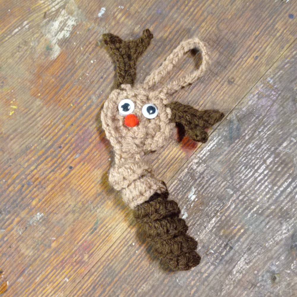 Zwei Häkelanleitungen, Weihnachtsmann und Rentier Glückswürmchen Bild 3