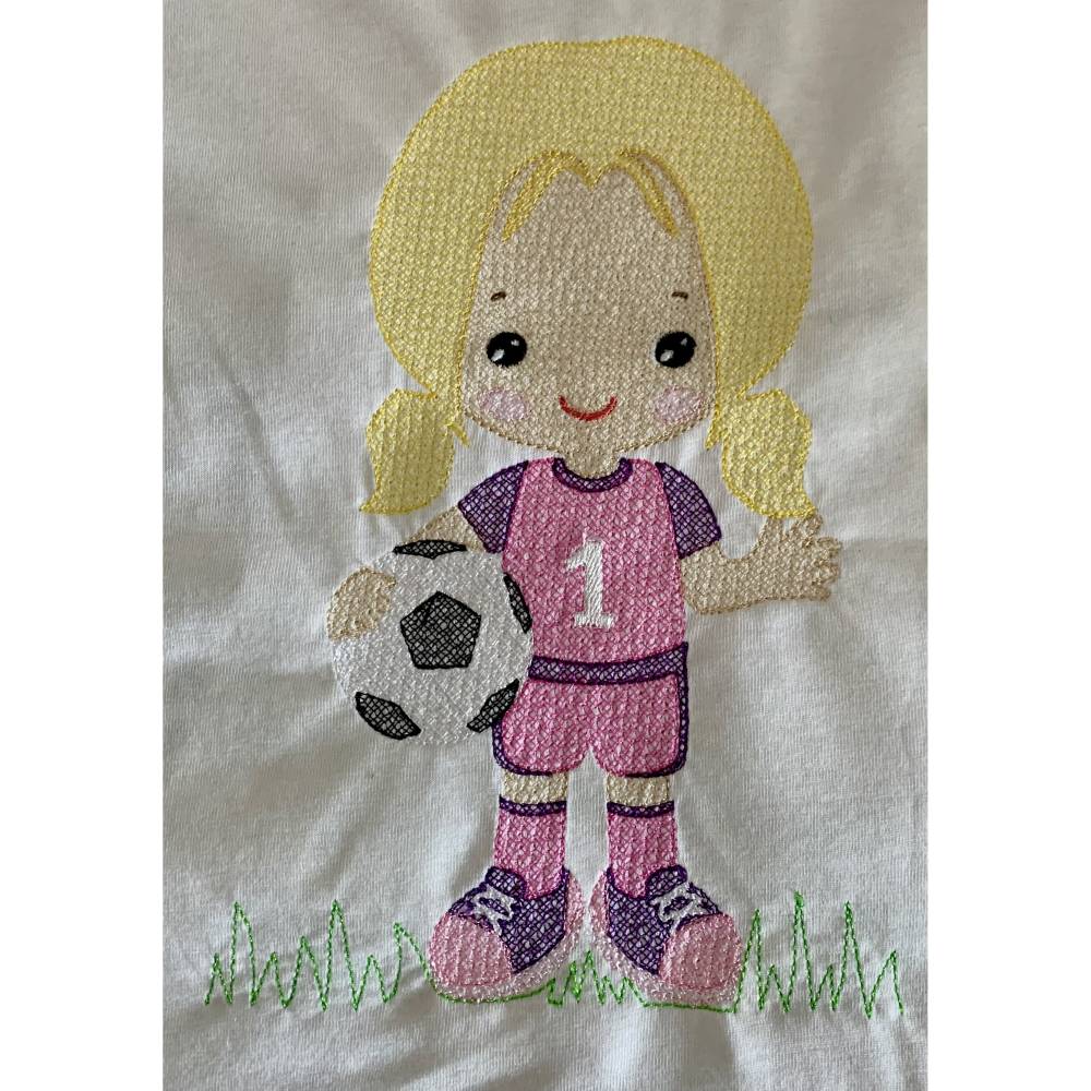 Stickdatei Fußball, Mädchen mit Ball in 3 Größen, Set 959 Bild 3