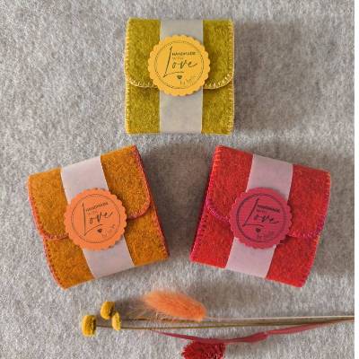 Praktisches Nadeletui aus 100% Merinowollfilz (innen 2-lagig) - handmade, kompakt & langlebig, nachhaltig